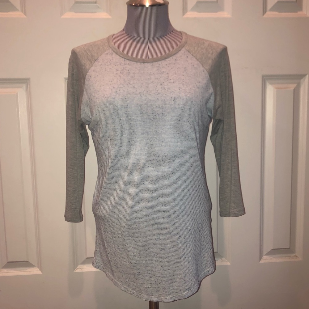 NWOT Lularoe Tee